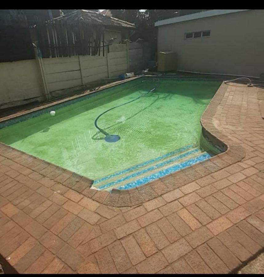 104 Oliver Lea Drive Hotel Durban Exterior photo